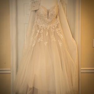 Stella York Cream Wedding Dress